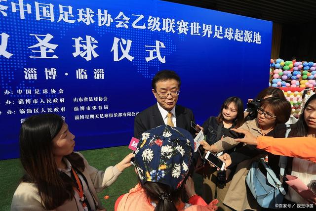 乒乓球女子双打半决赛：国乒组合顺利晋级决赛